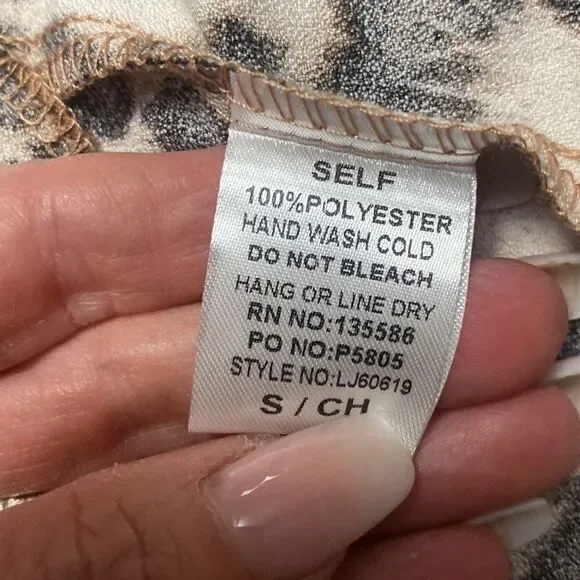 Main Strip Robe  - Picture 6 of 6